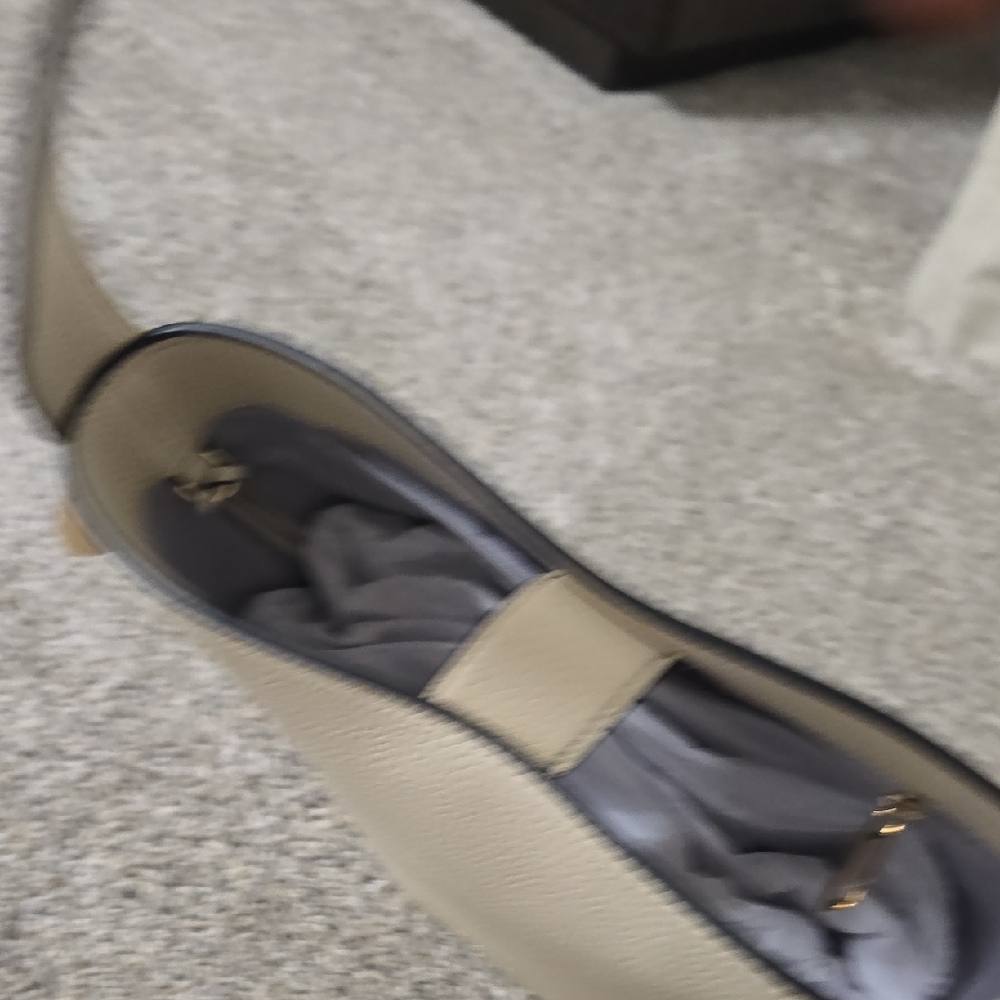 Marc Jacobs Beige Shoulder Bag - Picture 3 of 3